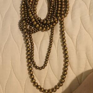 Elegant Gold Beaded Necklace